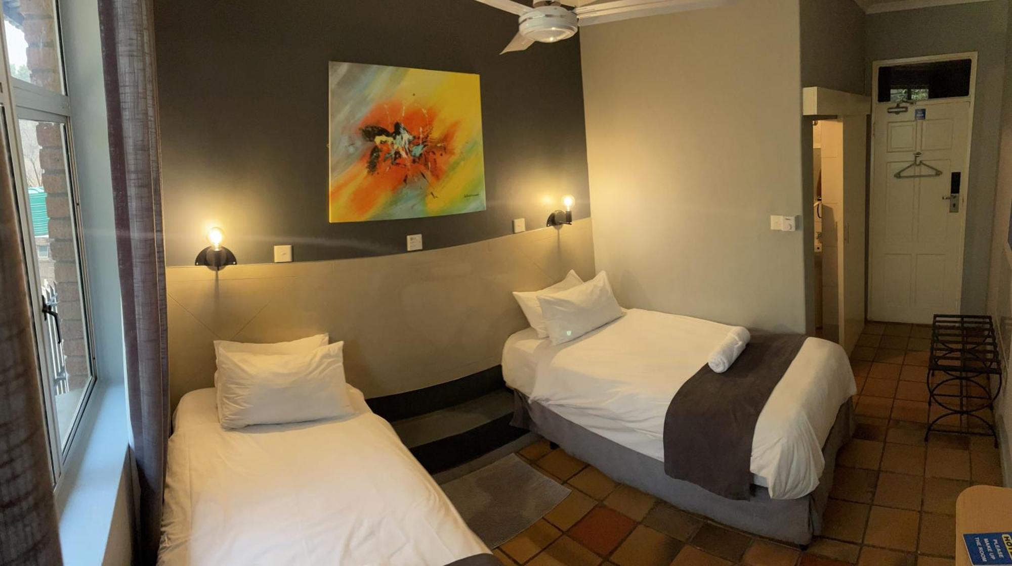 N1 Hotel & Campsite Victoriawatervallen Buitenkant foto